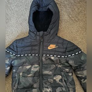 Nike toddler puffer jacket